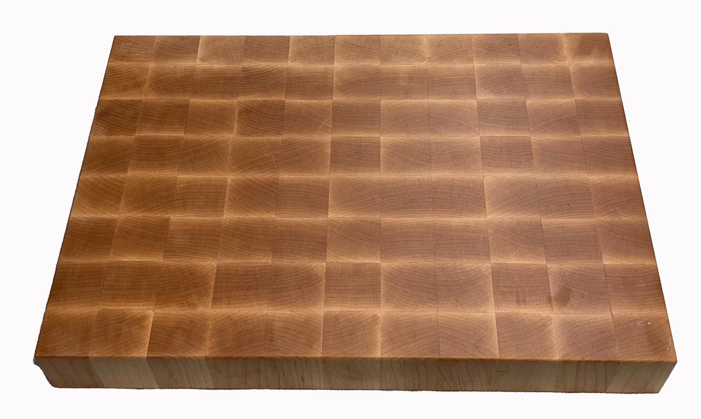 End Grain Maple Chopping Block Handmade Butcher Block Heavy-Duty Cutting Board 15x20x2.25"